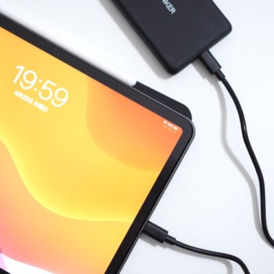 ANKERモバイルバッテリーでipadを充電