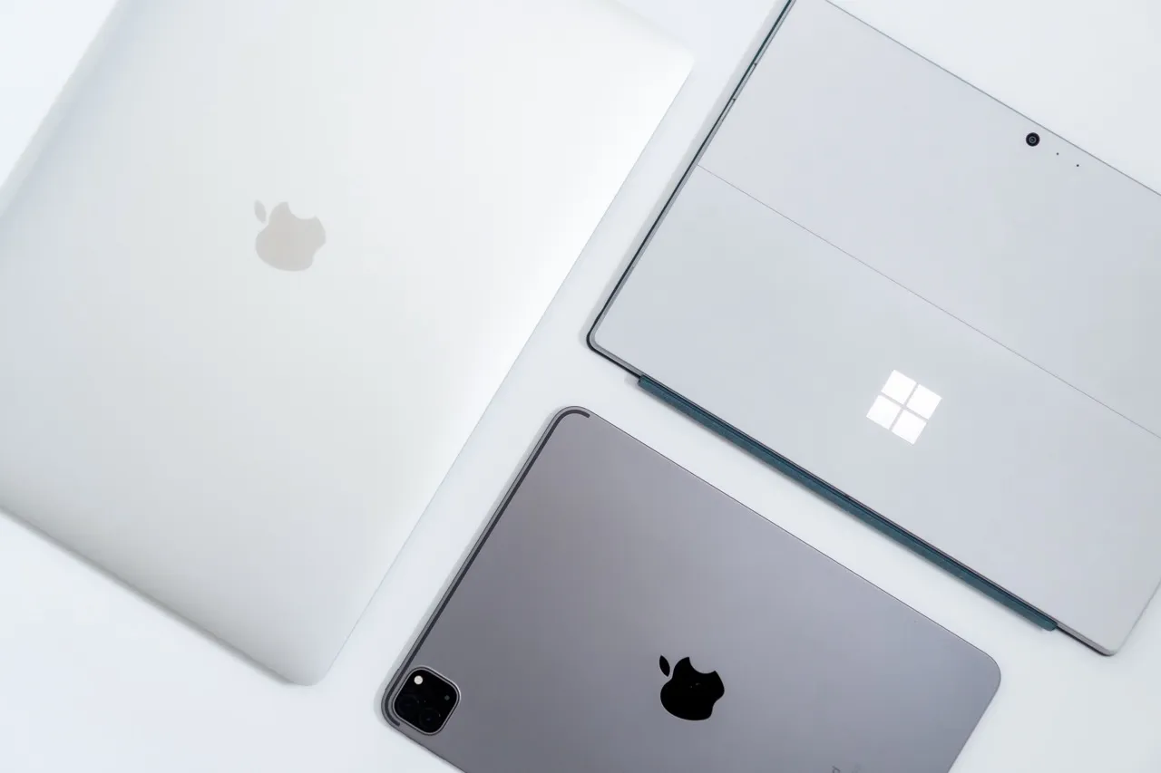 MacBookProとSurfacePro6とiPadPro