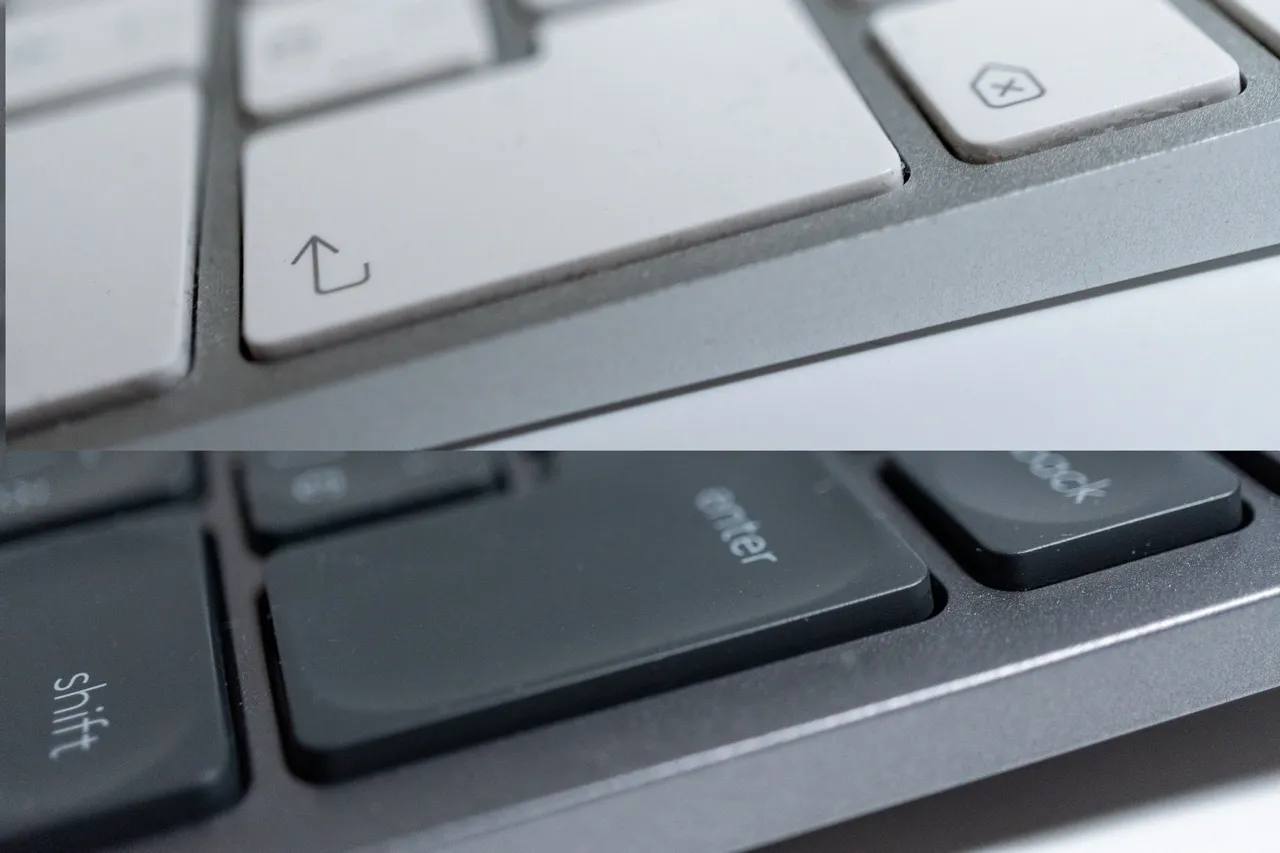 MX Keys MiniとApple Magic Keyboardのキーの深さの違い
