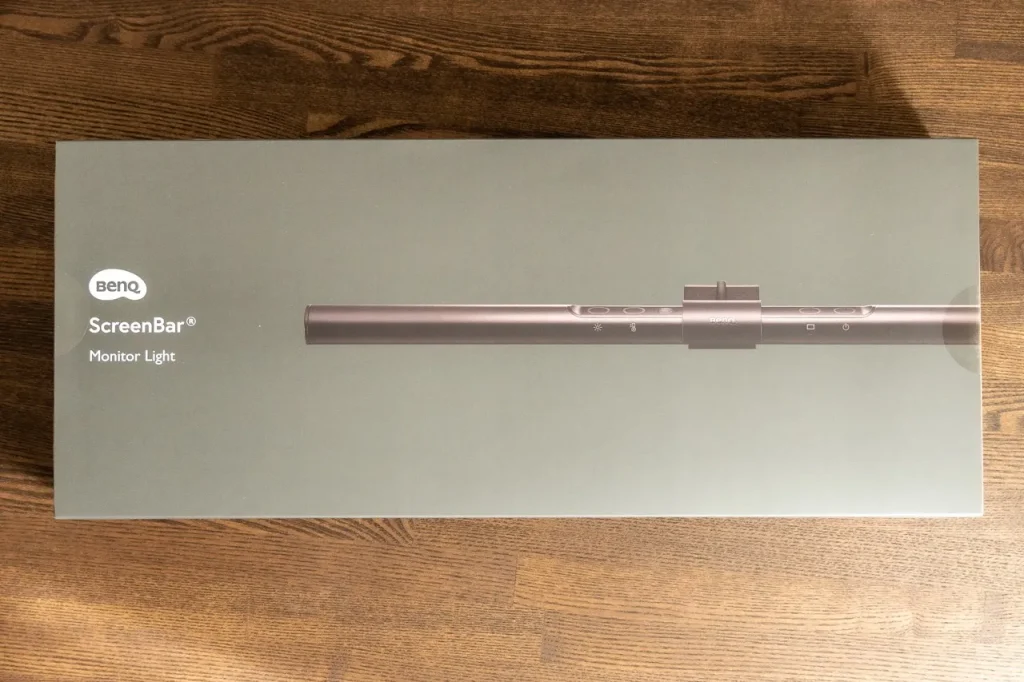 BenQ ScreenBarの新品の箱