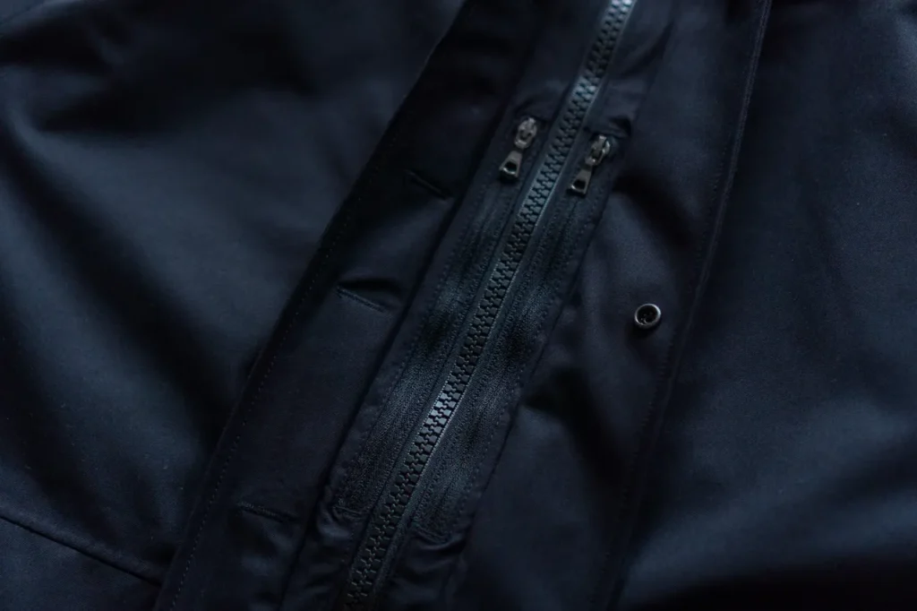 ナナミカ　クルーザージャケットのチャック横のポケット